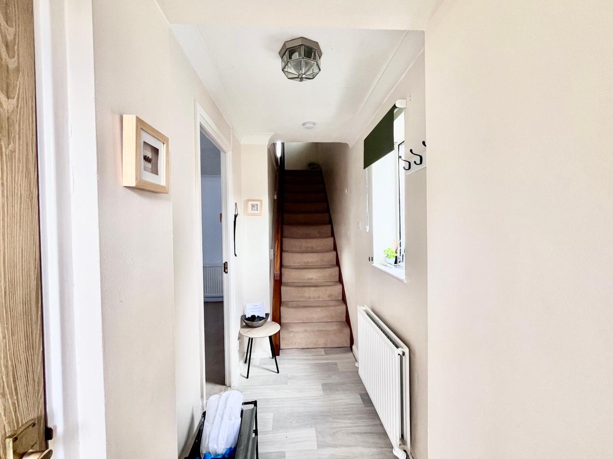Lush House Close To Ashford Town Centre With Driveway Exterior foto